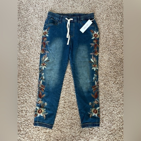 Driftwood x Free People Feathery Leaf Drawstring Denim Joggers embroidery - Picture 10 of 16